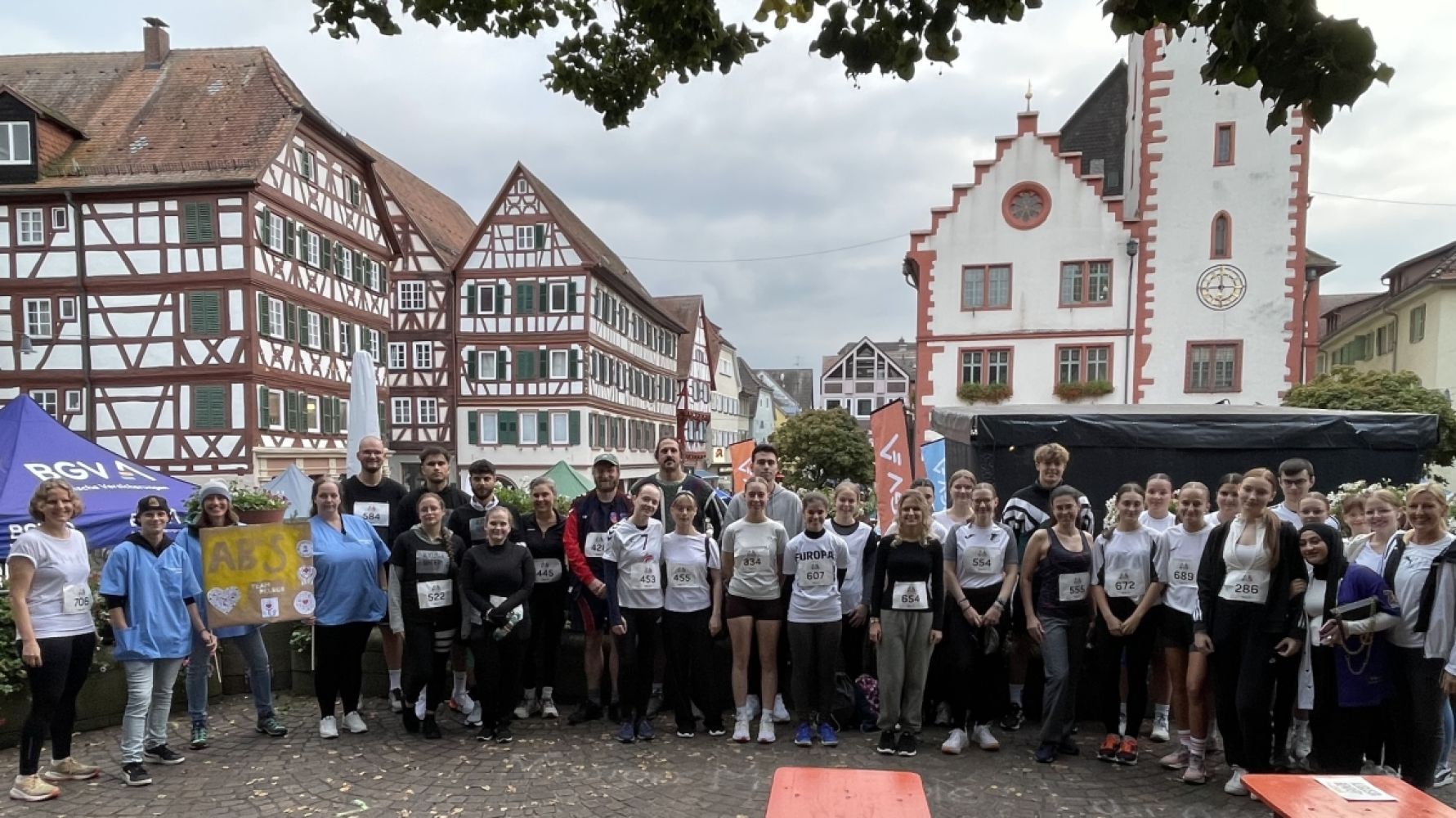 Gruppenfoto des Stadtlauf Mosbach 2025