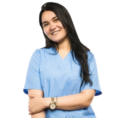 Eine Schülerin die Ihren Arm fest hält.