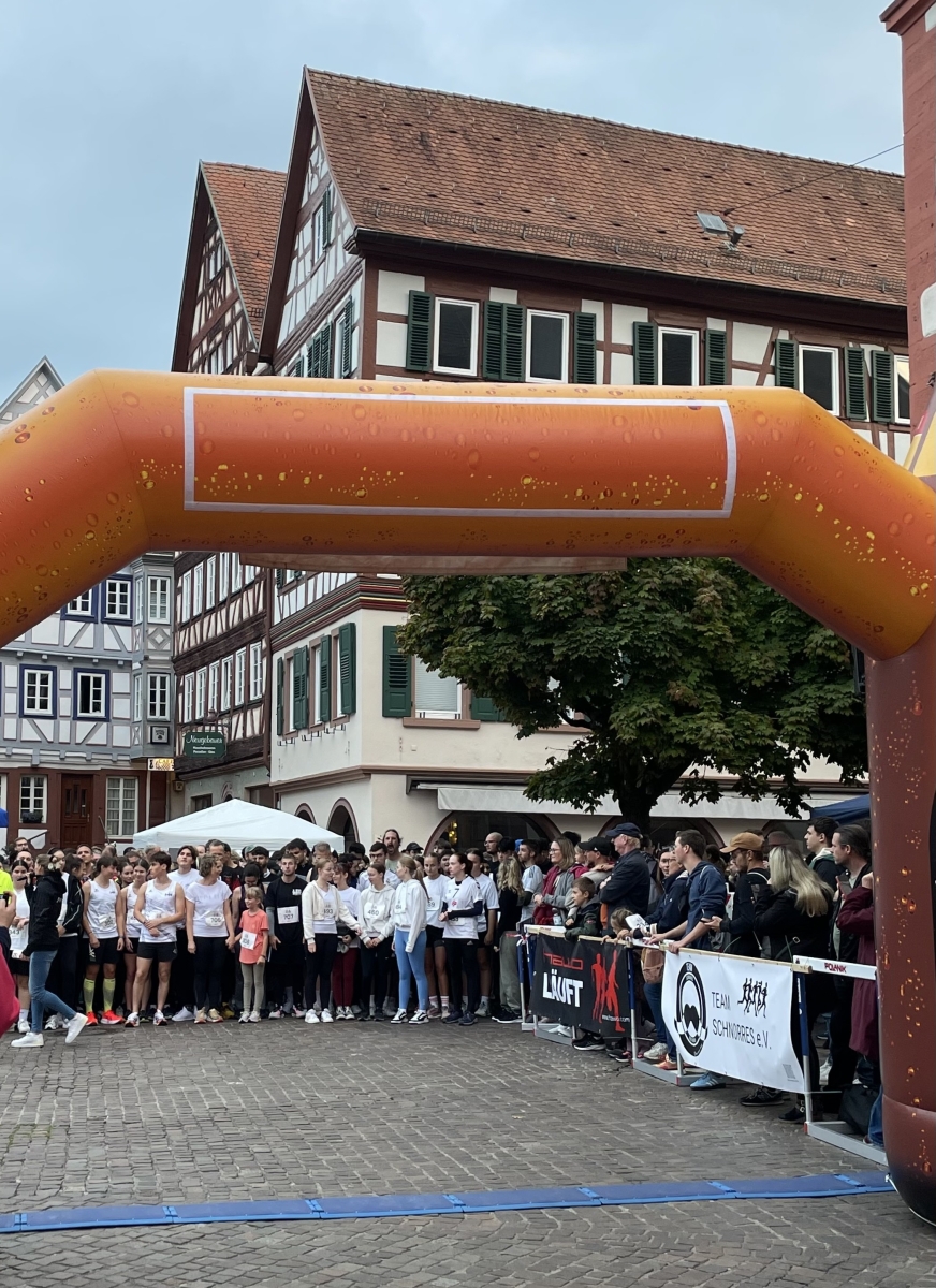 Der 21. Mosbacher Stadtlauf beginnt.